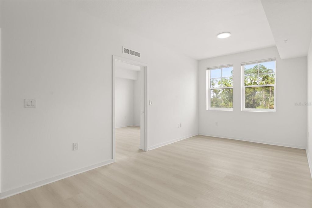 Image 20 of property listing at 5587 MILLENIA PARK BOULEVARD 308, Orlando, FL 32839