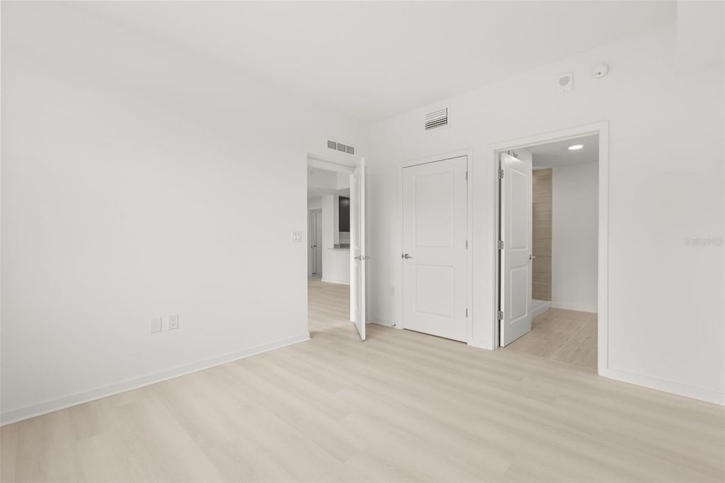 Image 23 of property listing at 5587 MILLENIA PARK BOULEVARD 308, Orlando, FL 32839