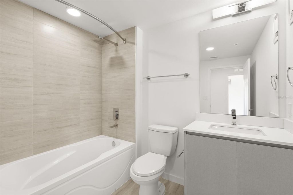Image 27 of property listing at 5587 MILLENIA PARK BOULEVARD 308, Orlando, FL 32839