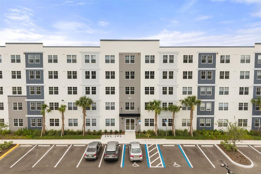 Image 10 of property listing at 5587 MILLENIA PARK BOULEVARD 308, Orlando, FL 32839