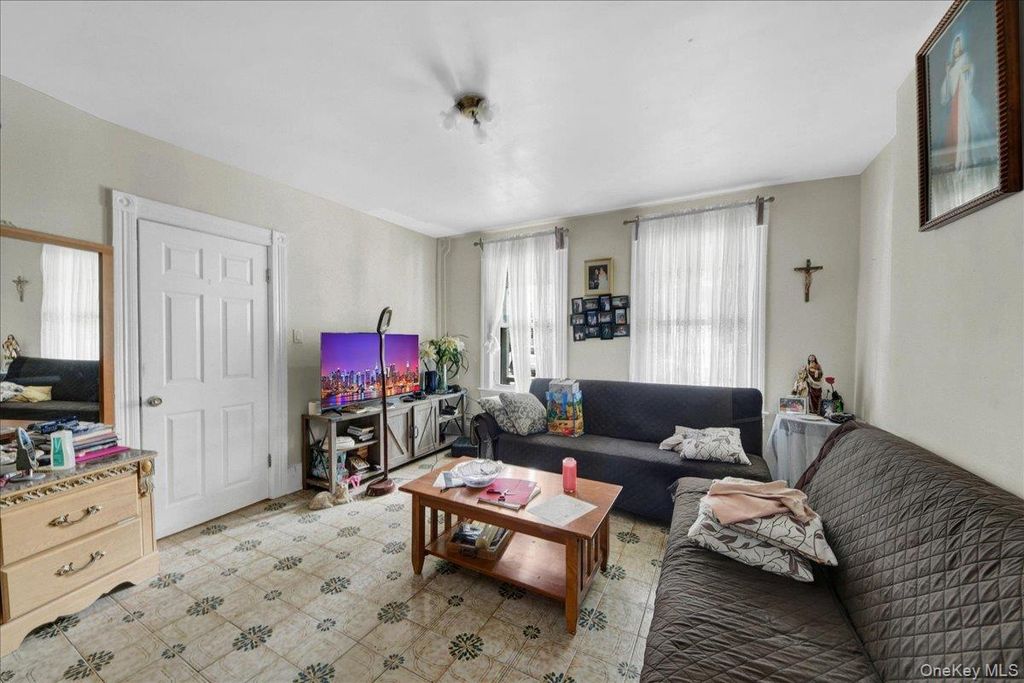 35 Kendall Avenue, Sleepy Hollow, NY 10591 — photo 2