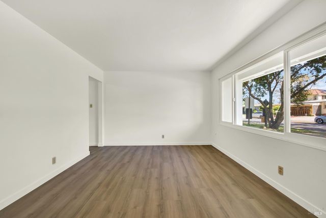 219 Hamilton Dr, Fairfield, CA 94533