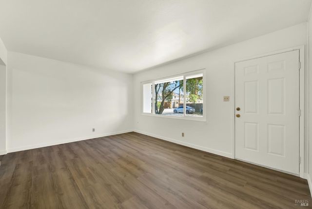 219 Hamilton Dr, Fairfield, CA 94533