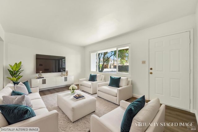 219 Hamilton Dr, Fairfield, CA 94533