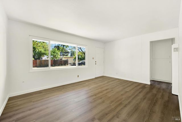 219 Hamilton Dr, Fairfield, CA 94533