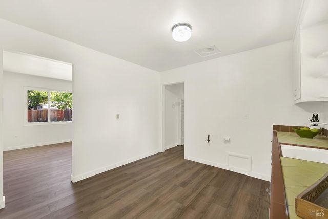 219 Hamilton Dr, Fairfield, CA 94533