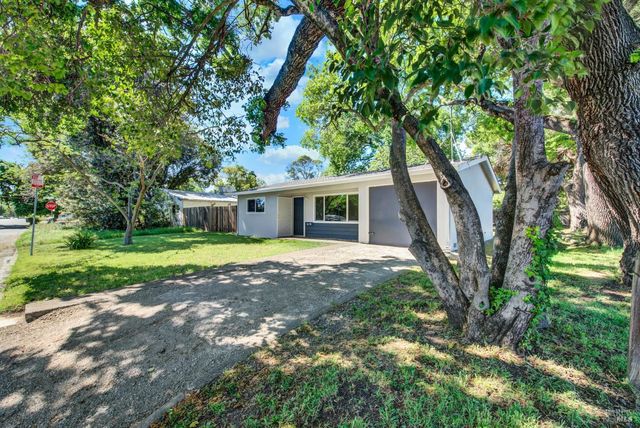 219 Hamilton Dr, Fairfield, CA 94533