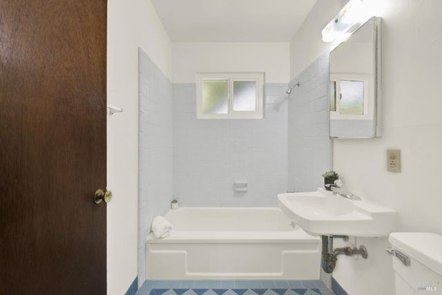 219 Hamilton Dr, Fairfield, CA 94533