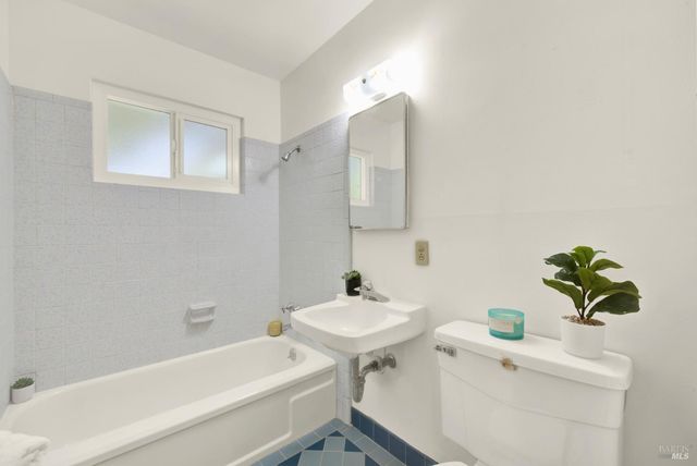 219 Hamilton Dr, Fairfield, CA 94533