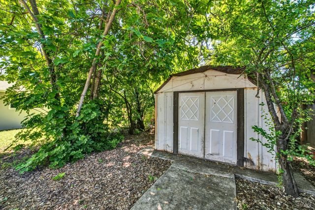 219 Hamilton Dr, Fairfield, CA 94533