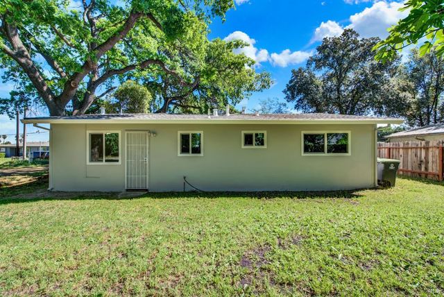 219 Hamilton Dr, Fairfield, CA 94533