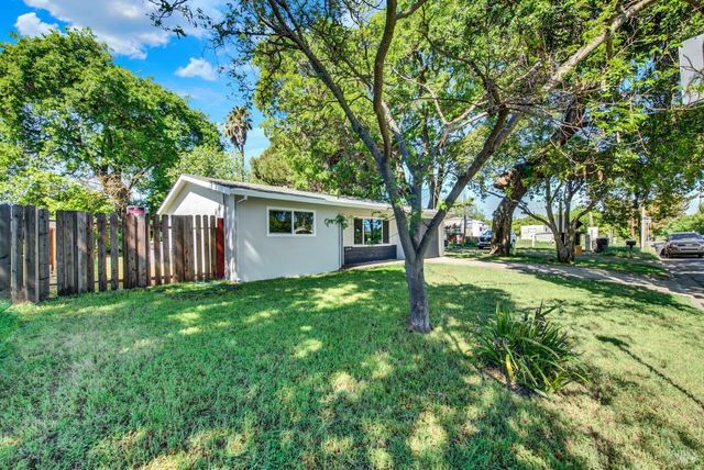 219 Hamilton Dr, Fairfield, CA 94533