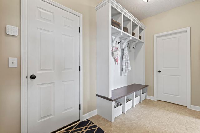 4377 Parkview Circle, Anoka, MN 55303