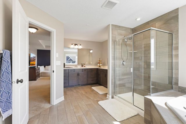 4377 Parkview Circle, Anoka, MN 55303