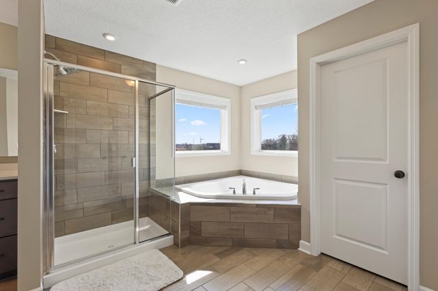 4377 Parkview Circle, Anoka, MN 55303