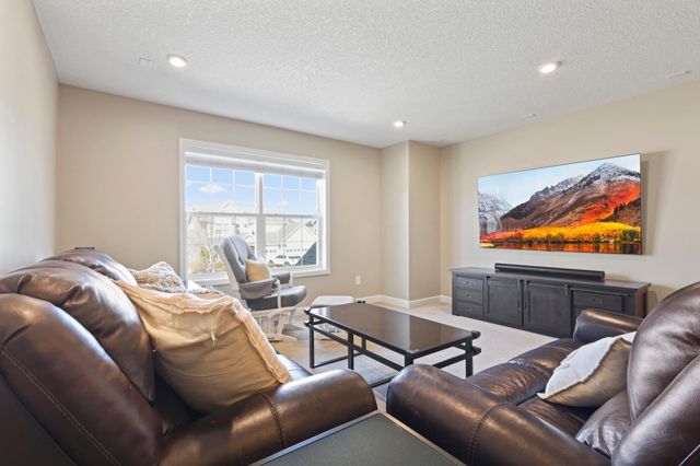 4377 Parkview Circle, Anoka, MN 55303