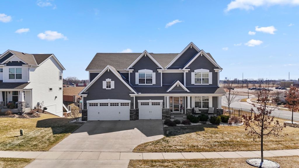 4377 Parkview Circle, Anoka, MN 55303