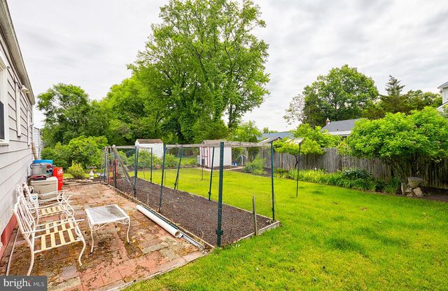 405 N WARWICK ROAD, Lawnside, NJ 08045