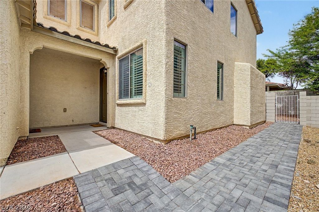 10116 Whitney Falls Court, Las Vegas, NV 89148 — photo 4