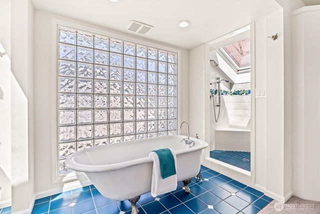 2763 59th Avenue SW, Seattle, WA 98116