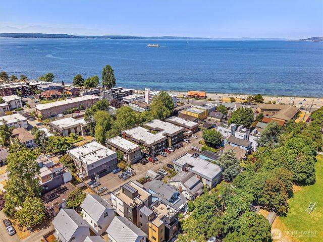 2763 59th Avenue SW, Seattle, WA 98116