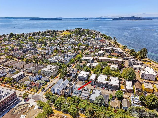 2763 59th Avenue SW, Seattle, WA 98116