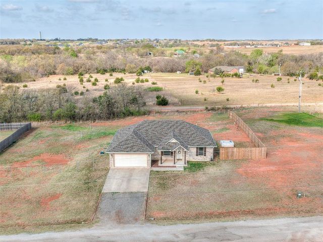 2204 County Street 2976, Blanchard, OK 73010