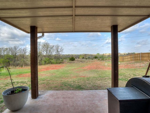 2204 County Street 2976, Blanchard, OK 73010