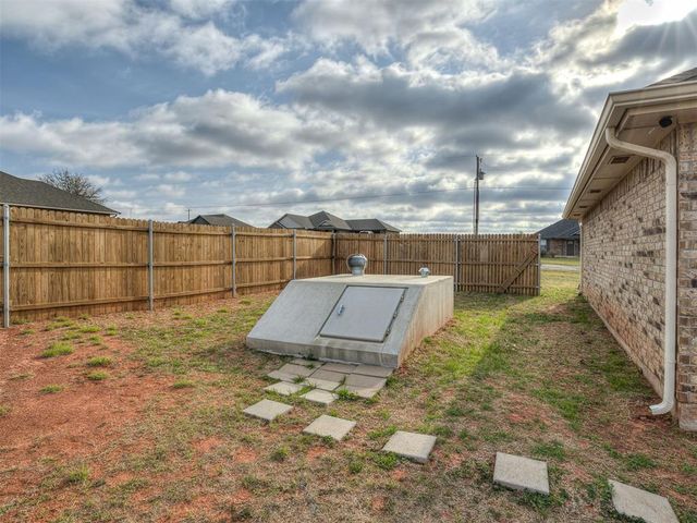 2204 County Street 2976, Blanchard, OK 73010