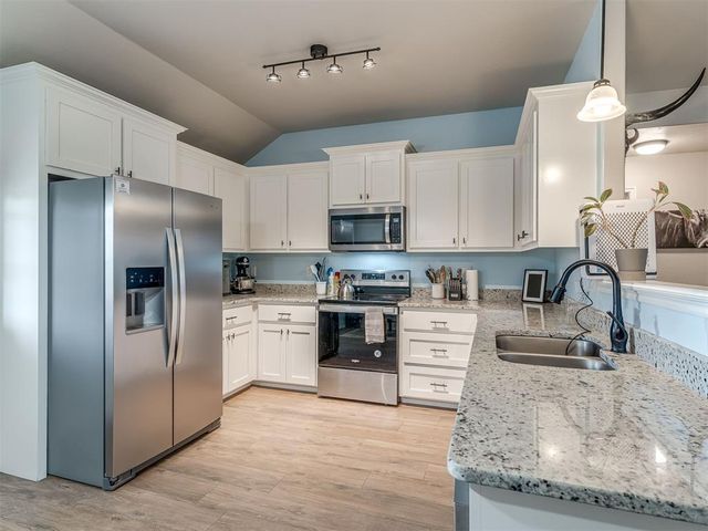 2204 County Street 2976, Blanchard, OK 73010