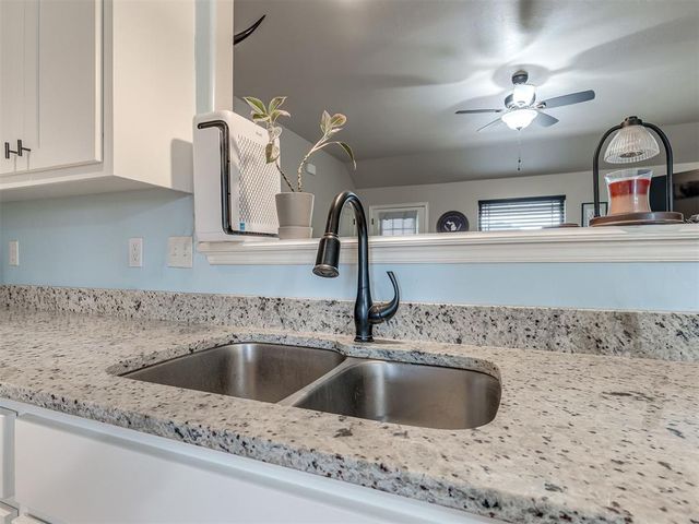 2204 County Street 2976, Blanchard, OK 73010