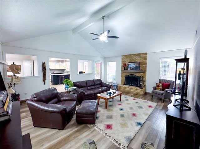 4805 Bonneville Drive, Arlington, TX 76016
