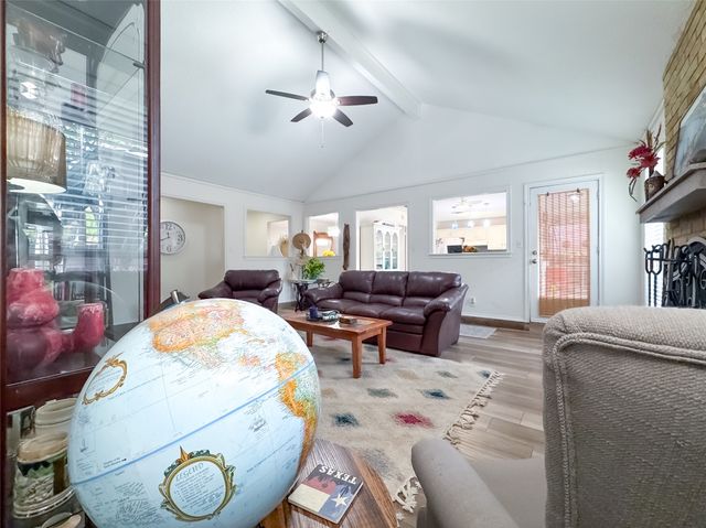 4805 Bonneville Drive, Arlington, TX 76016