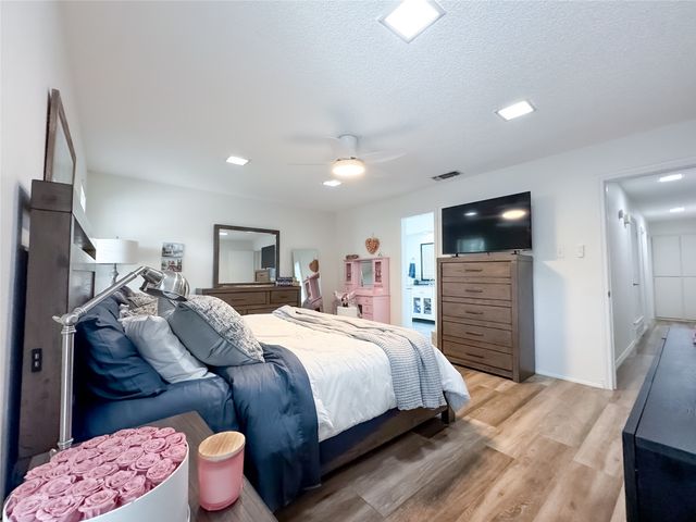 4805 Bonneville Drive, Arlington, TX 76016