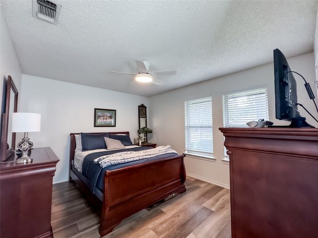 4805 Bonneville Drive, Arlington, TX 76016