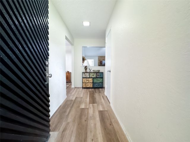 4805 Bonneville Drive, Arlington, TX 76016