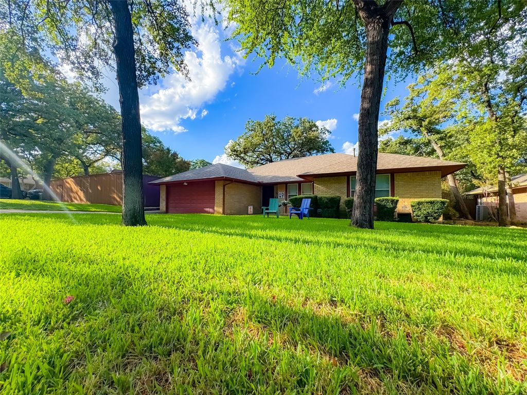 4805 Bonneville Drive, Arlington, TX 76016 — photo 4