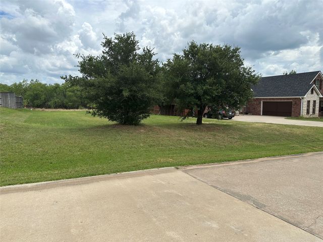 3121 Preston Club Drive, Sherman, TX 75092