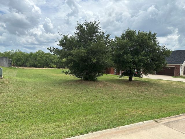 3121 Preston Club Drive, Sherman, TX 75092