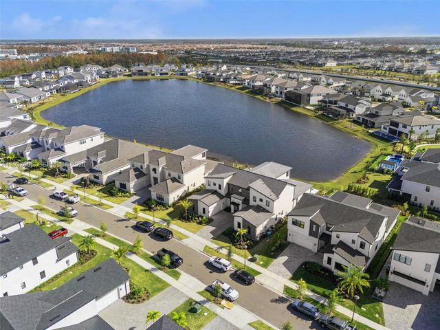 9720 Laurel Berry Drive, Orlando, FL 32827