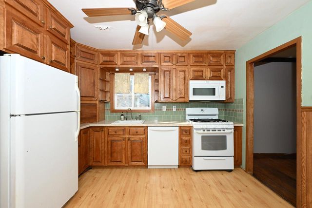 7041 Lamberton ROAD, Racine, WI 53402