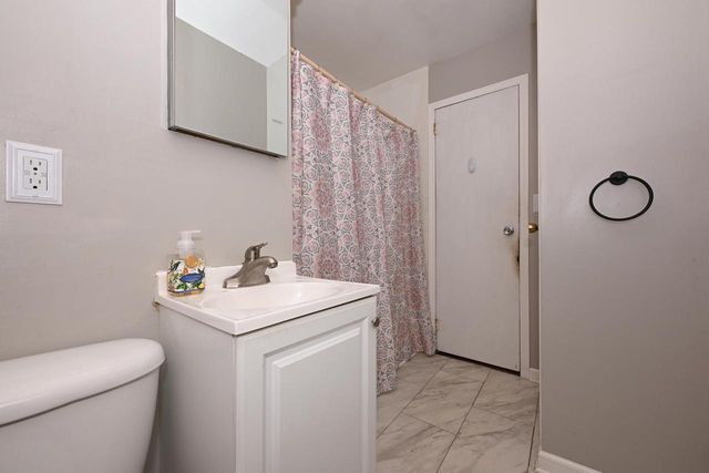 7041 Lamberton ROAD, Racine, WI 53402