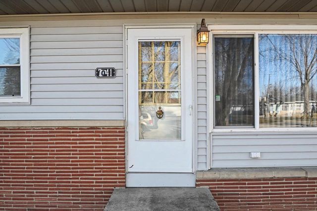 7041 Lamberton ROAD, Racine, WI 53402