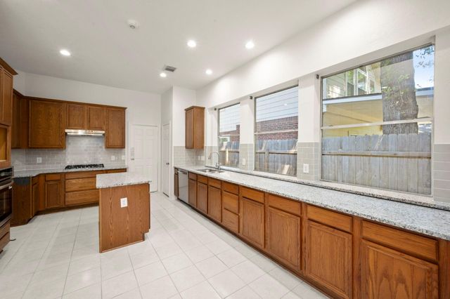 2018 Copperwood Park Lane, Spring, TX 77386