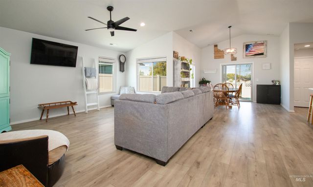 406 Hildago Way, Caldwell, ID 83605