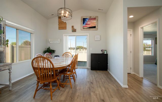 406 Hildago Way, Caldwell, ID 83605