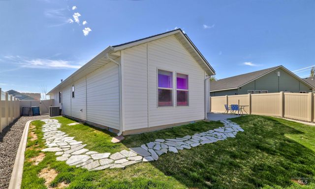 406 Hildago Way, Caldwell, ID 83605