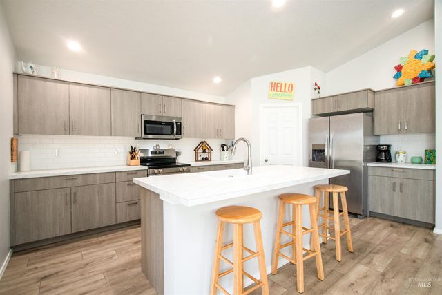 406 Hildago Way, Caldwell, ID 83605