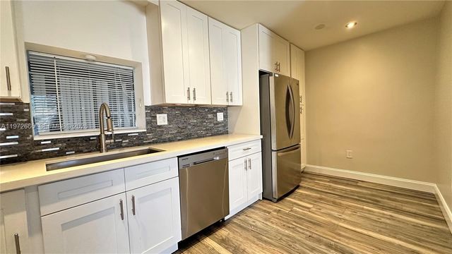 8450 NW 26th St, Sunrise, FL 33322