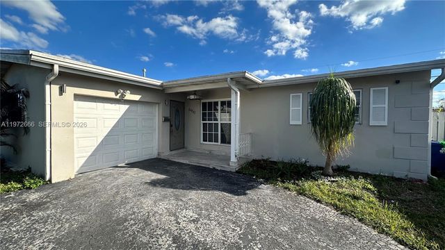 8450 NW 26th St, Sunrise, FL 33322